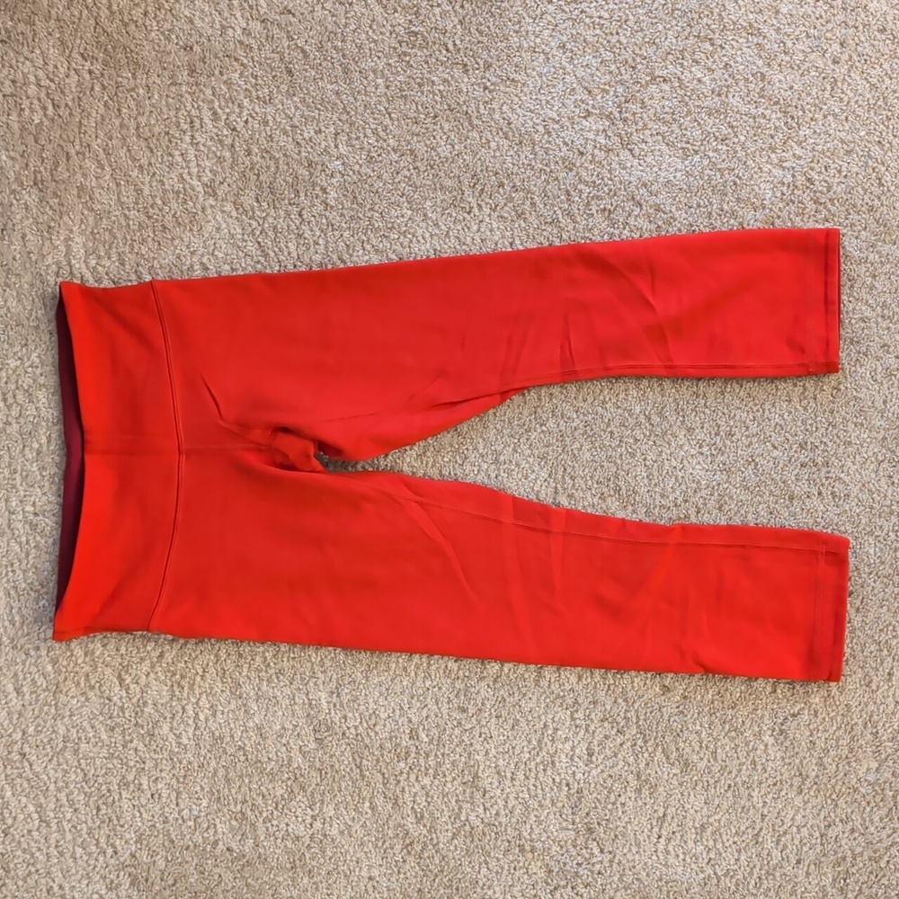 Re-posh! From @laposhva Reversible Lululemon Leggings!